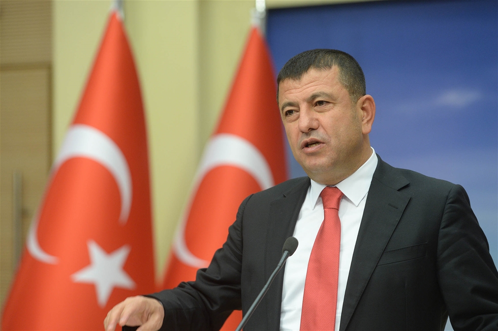 CHP Genel Başkan Yardımcısı Veli Ağbaba, “Stajda geçen sürelerin emeklilik kapsamında sayılması” önerisi üzerine TBMM’de konuşma  yaptı.