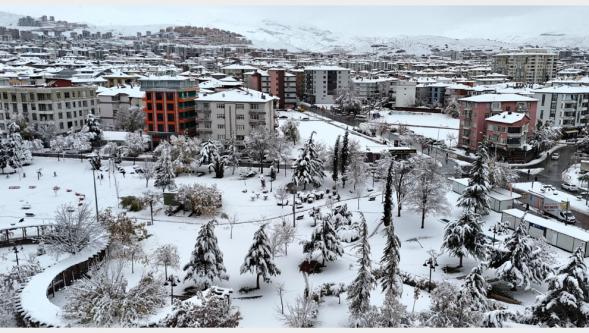 Malatya'da kar yağışı sonrası kış manzaraları