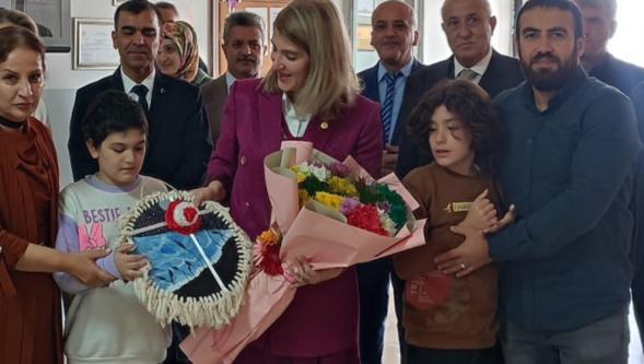 Ölmeztoprak, Bakanlık düzeyinde de konunun takipçisi olacağı sözünü verdi.