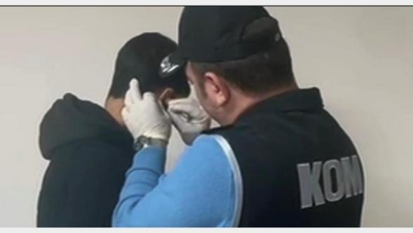 Ehliyet sınavında özel düzenekli kopyaya gözaltı