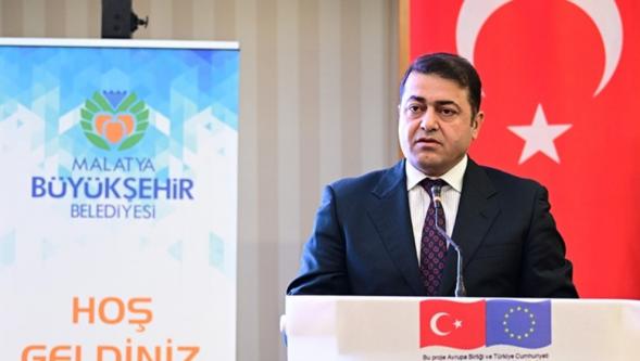 Nusret Mum;  Dünyamız, 150 bin Yılda Yalnızca 1°C Isınırken, Son 150 Yılda Bu Artışın Üzerine Çıkmıştır.