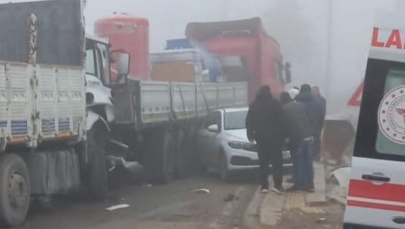 Doğanşehir'de Zincirleme Kaza  Yaralılar Var.
