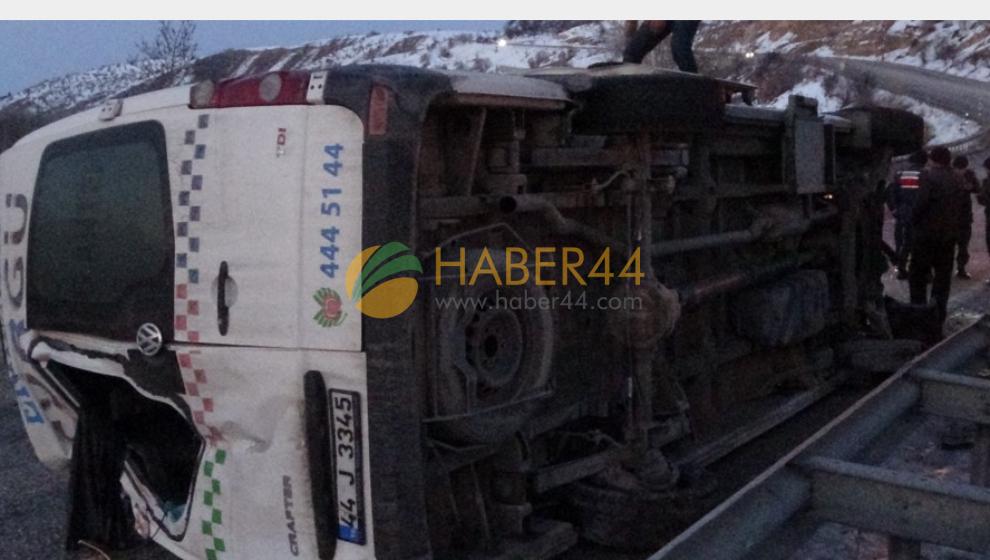 Kontroden Çıktı  ,Devrildi.Yaralılar Var.