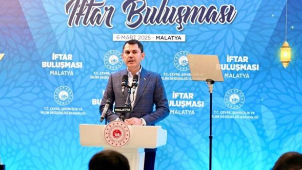 Bakan Kurum, İftar Programına Katıldı..