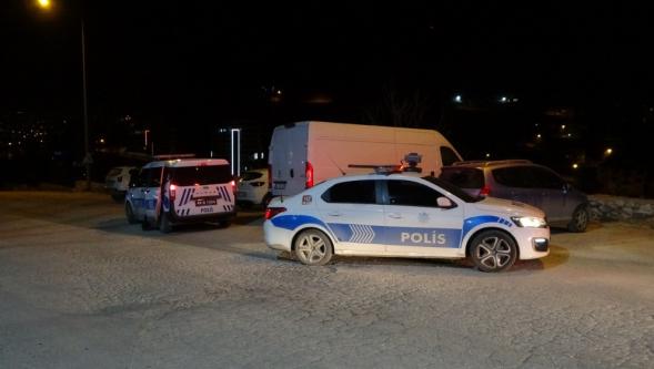 İki Grup Arasında Silahlı Kavga: 1 Yaralı