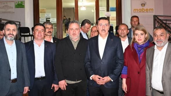 Milletvekili Ölmeztoprak; "İftar Sofraları Gönüllerimizi, Birliğimizi, Dirliğimizi Büyüttüğümüz Anlar.