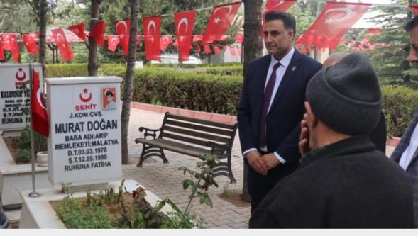 Gazi ve Şehit Aileleri Derneği'nde Bayrak Değişimi..