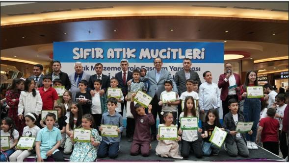 Gençler  Geleceğe Umut Oldular