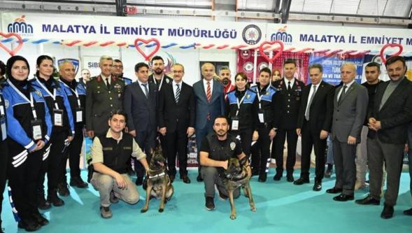 İpekyolu Kariyer Fuarı Açıldı