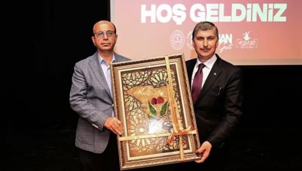 Mehmet Akif Ersoy'un Hayatı ve Fikir Dünyası Anlatıldı