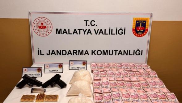 Uyuşturucu Operasyonunda  8 Gözaltı