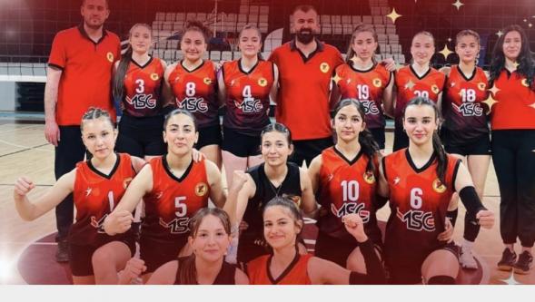 Yıldız Voleybolcuları Türkiye Yarı finallerinde.