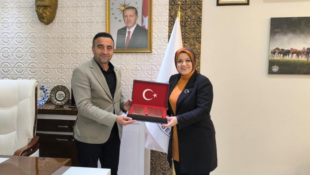 AK Parti Yerel Yönetimler Başkan Yrd  Ayşe Sula Köseoğlu Akçadağ da..