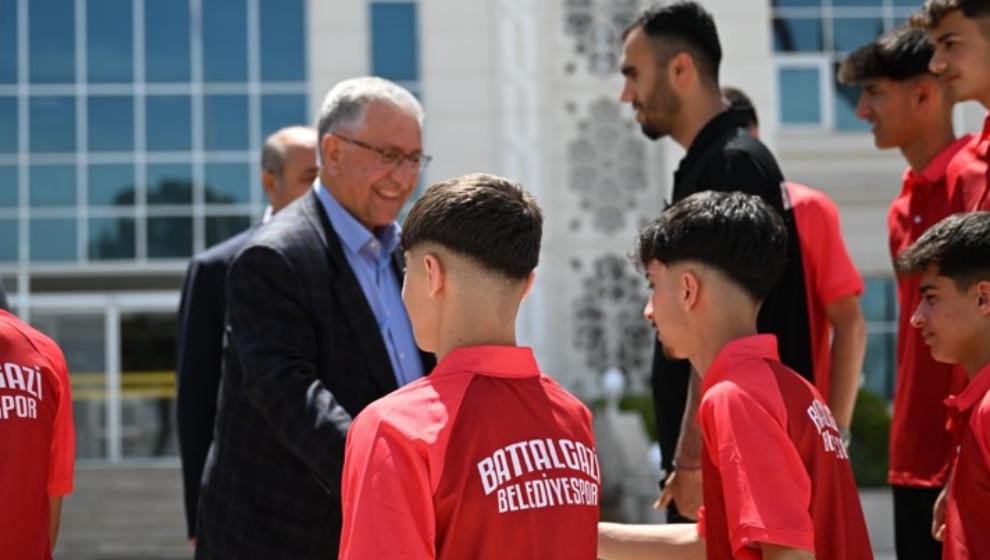 Takımın Gösterdiği Kararlılık, Disiplin Ve Oyun Zekâsı Bizleri Mutlu Ediyor.