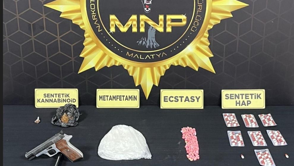 Uyuşturucu Operasyonunda 4 Gözaltı