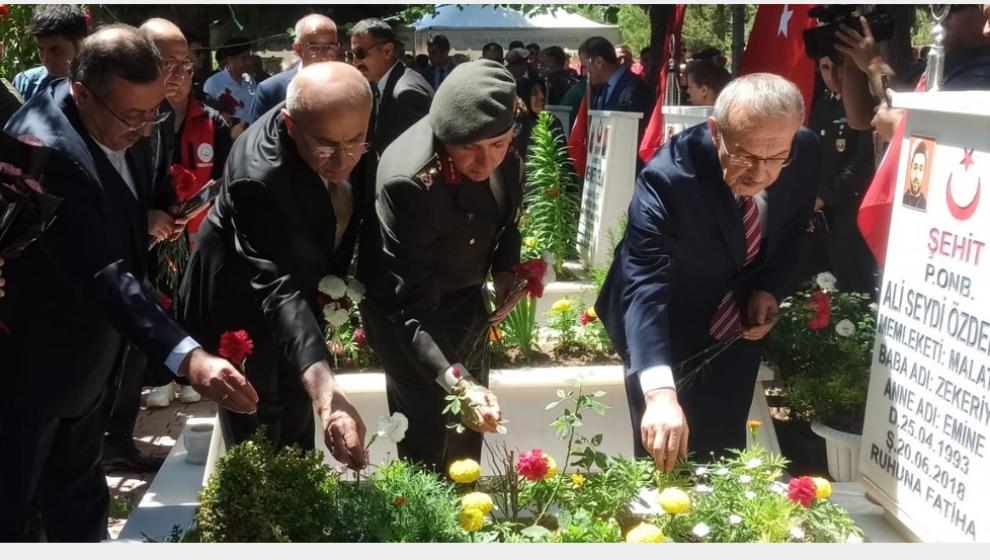 Vali Yavuz, 