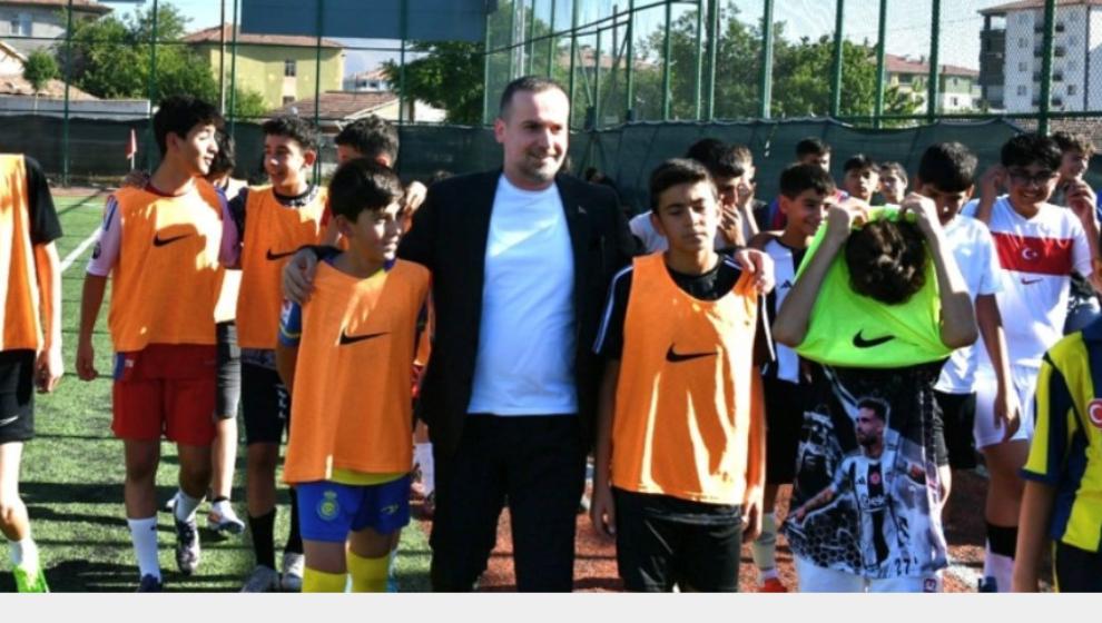 Karademir ; Bu Şehrin Umudu Yeşilyurt Spor Oldu.