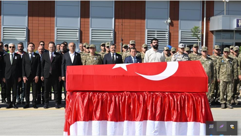 Şehit Üsteğmen Tuğrul Özsu'nun Naaş'ı Memleketi Edirne'ye Uğurlandı