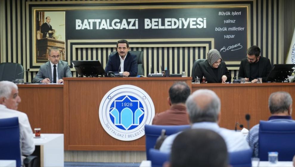Başkan Taşkın ; Her Mahalleye, Her mezraya Hizmet Götürmek Boynumuzun Borcu.