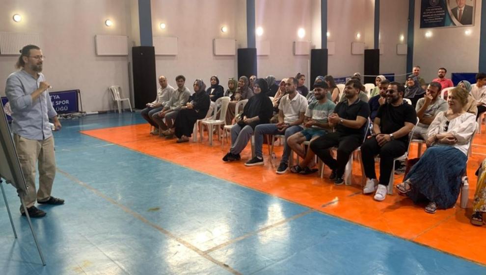 Malatya’da Gençlik Liderlerine Yönelik 