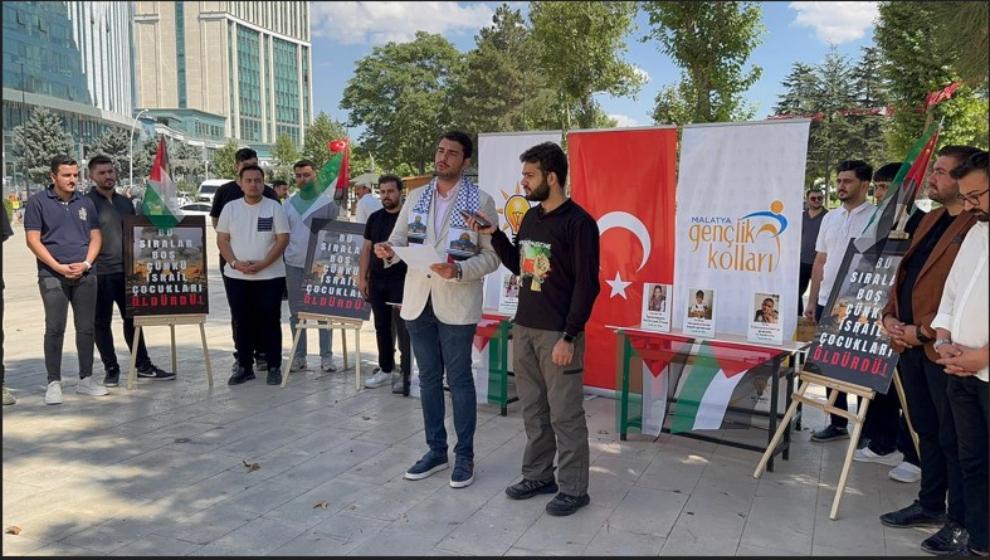 AK Parti Gençlik Kolları Olarak Dünyanın Duymadığı Bu Acıya Duyurmak İçin Burdayız..