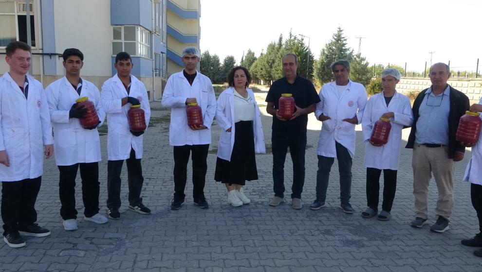 Fabrika Gibi Okul..