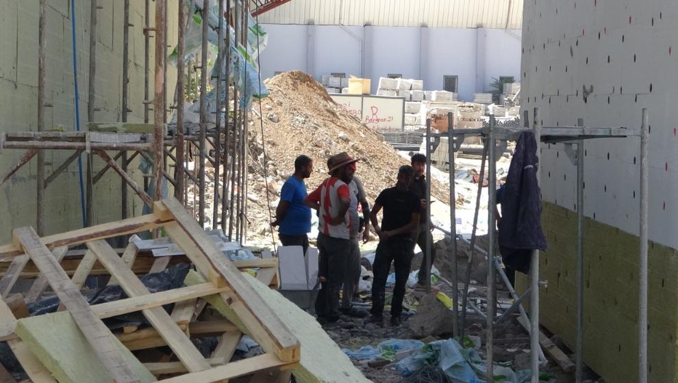 İnşaat Şantiyesinde İskele Çöktü