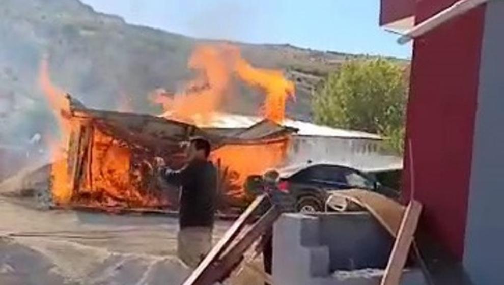 Kereste Deposunda Yangın