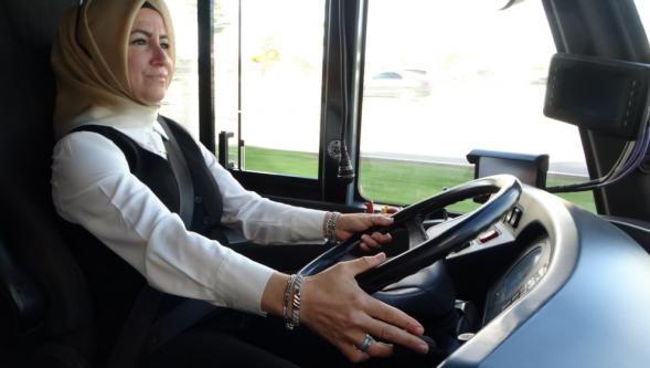 Minibüs, Otobüs Derken Şimdide Trambüsle Yolların Tozunu Alıyor