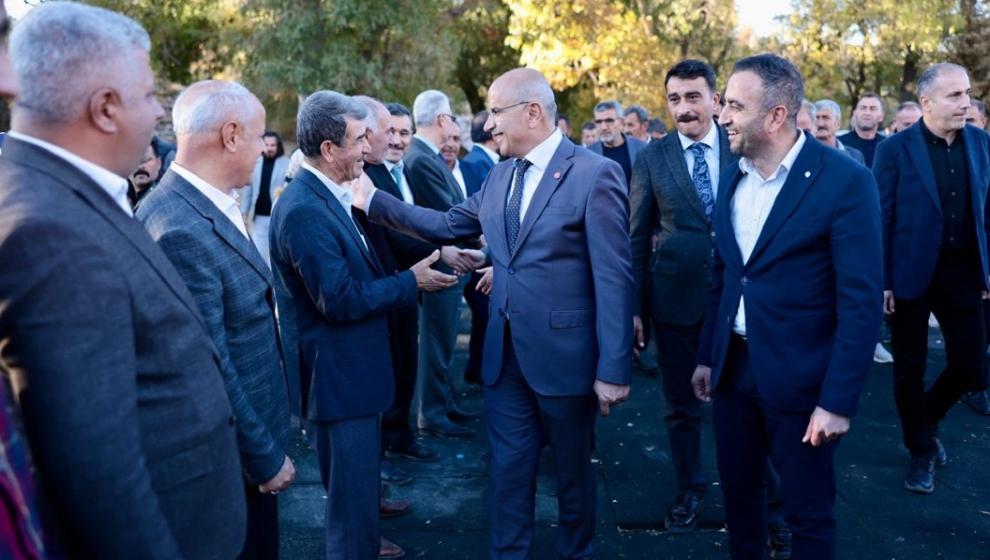 AK Parti Heyeti Akçadağ'da..