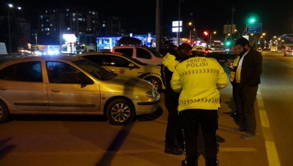 2  Ayrı Kaza 4   Yaralı..