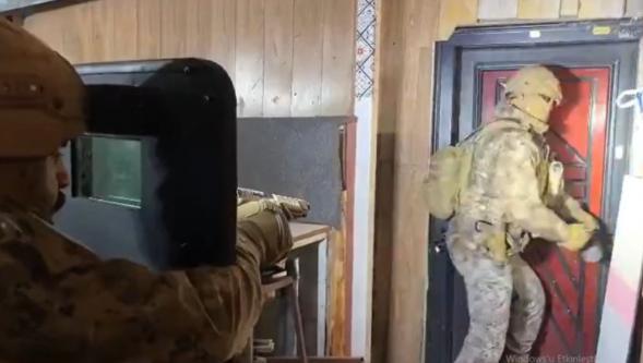 Aranıyordu  Yakalandı..