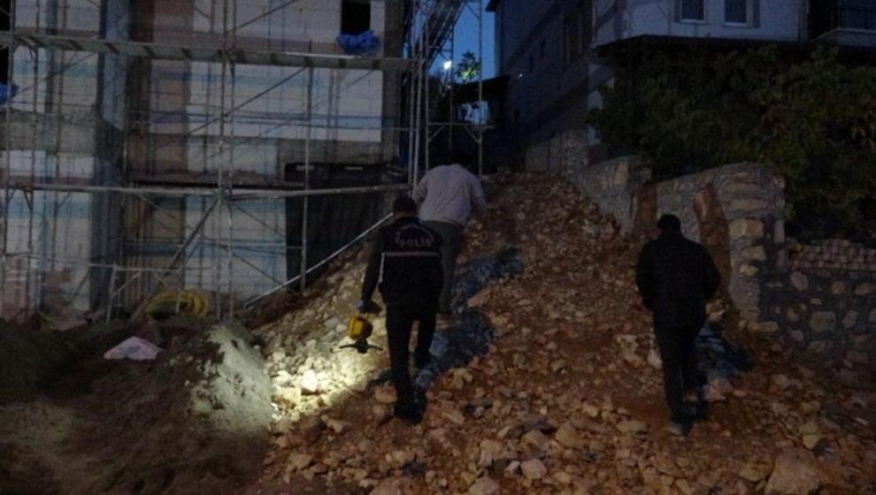 İnşattan Düştü  Hayatını Kaybetti..