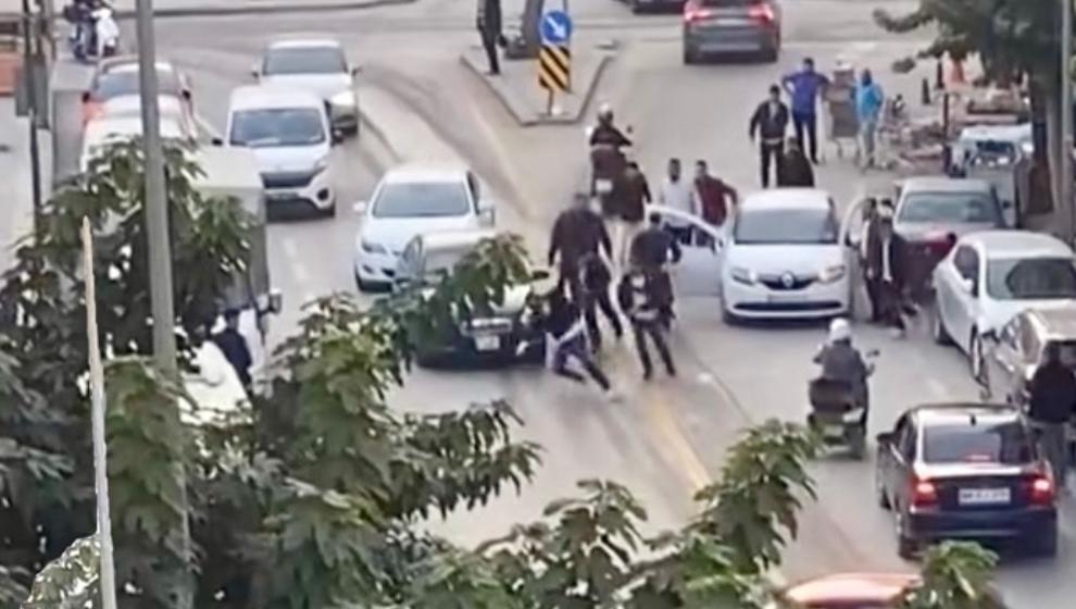 Kernek Meydanında  Trafik Kavgası..