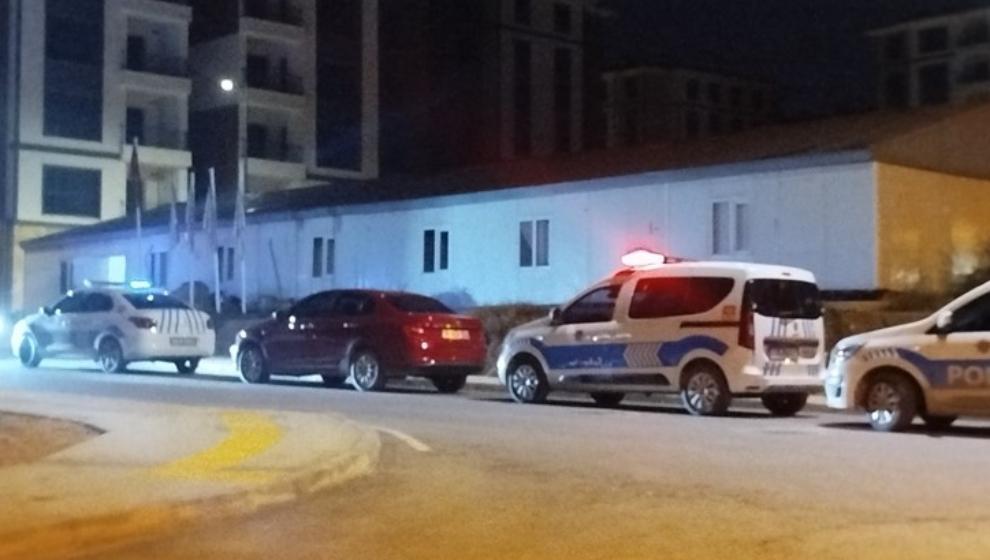 Şantiyede  Silahla Vuruldu ,Hastaneye Kaldırıldı.