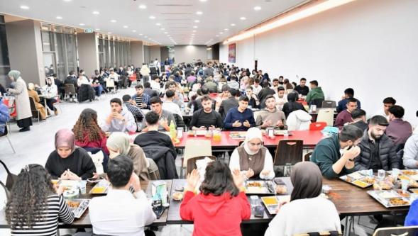 Gönüller Aynı Sofrada Buluştu