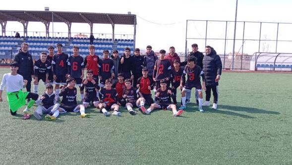 Battalgazi Belediyespor U16'da Şampiyon Oldu