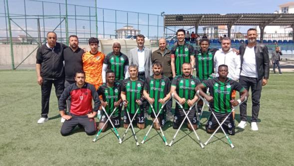 Büyükşehir Ampute Futbol Takımı Yarı Finalde