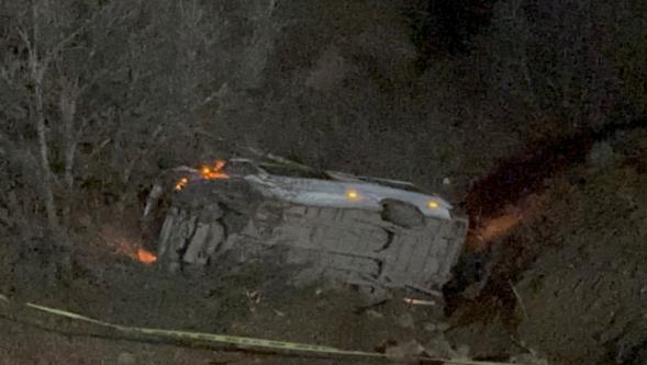 İlçede  İşçi Servisi Şarampole Uçtu.Ölü Ve Yaralılar Var..