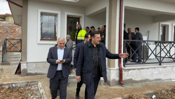 Milletvekili Tüfenkci Sahada Gücünü Gösterdi: Erkenek'te Yeniden Doğuşun Mimarı!