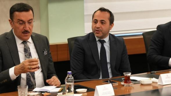 Vali  Seddar Yavuz ,Millletvekilleri  Tüfenkci , Babacan ,  Başkan  Sami  Er  İle  Başkan İlhan Geçit  Ankarada.