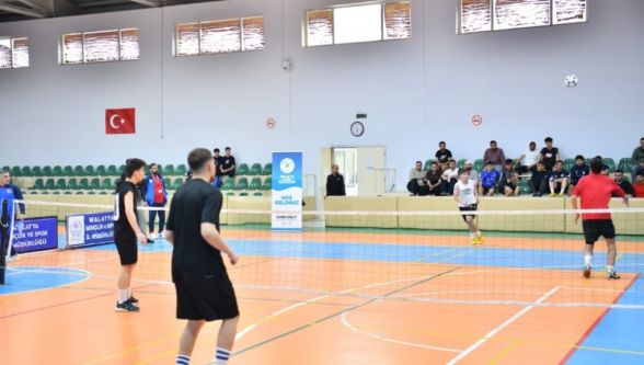 Yeşilyurt Belediyesi 3. Ayak Tenisi Turnuvası Başladı