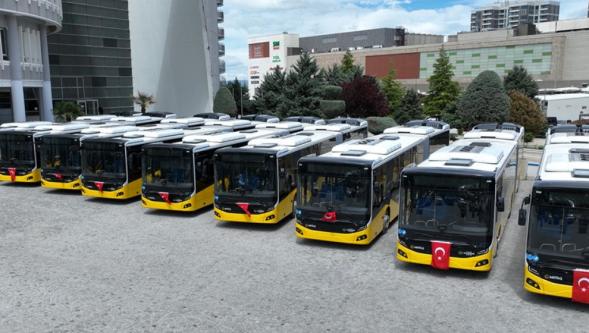 Büyükşehir  Belediyesi  12 Adet  Otobüs İle Araç  Filosunu  Yeniledi  .