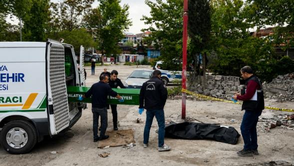 Elektrik Direğinden Düşerek Hayatını Kaybetti