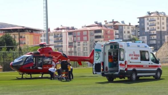 Hava Ambulansı 76 Yaşındaki Hasta İçin Havalandı.