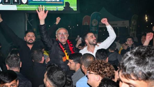 Malatya Sokağa Döküldü..