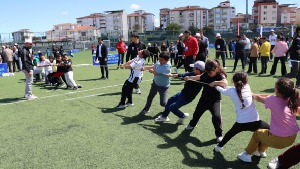 Malatya'da Geleneksel Çocuk Oyunları Şenliği Coşkusu