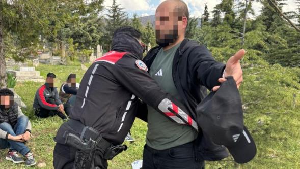 Mezarlık Çevresinde Sıkı Denetim..