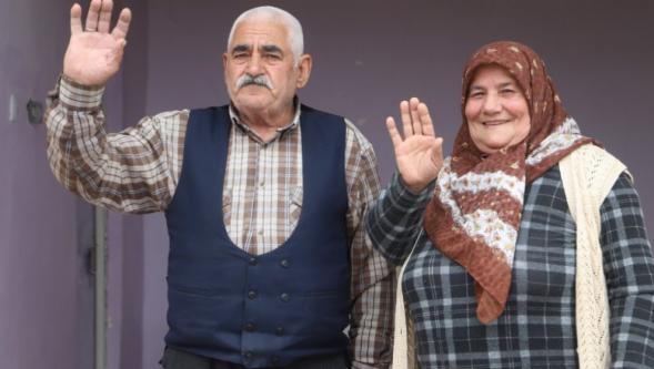 Şu Ana Kadar 100'e Yakın Evinde Yalnız Yaşayan Yaşlı Vatandaşın Kapısı Çalındı.