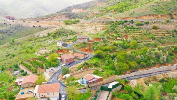 Büyükşehir Belediyesi Mollakasım Ve Kozluk Mahallelerinin Yollarını Yeniledi